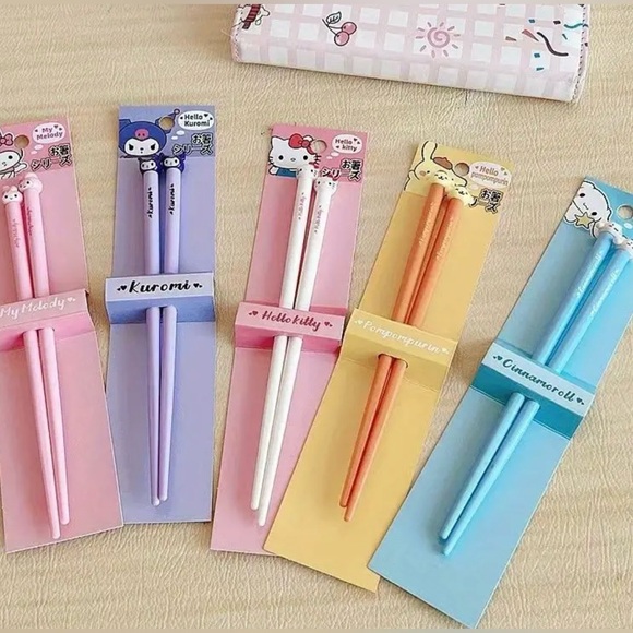 Sanrio Kuromi Themed Chopsticks Set - Picture 5 of 5